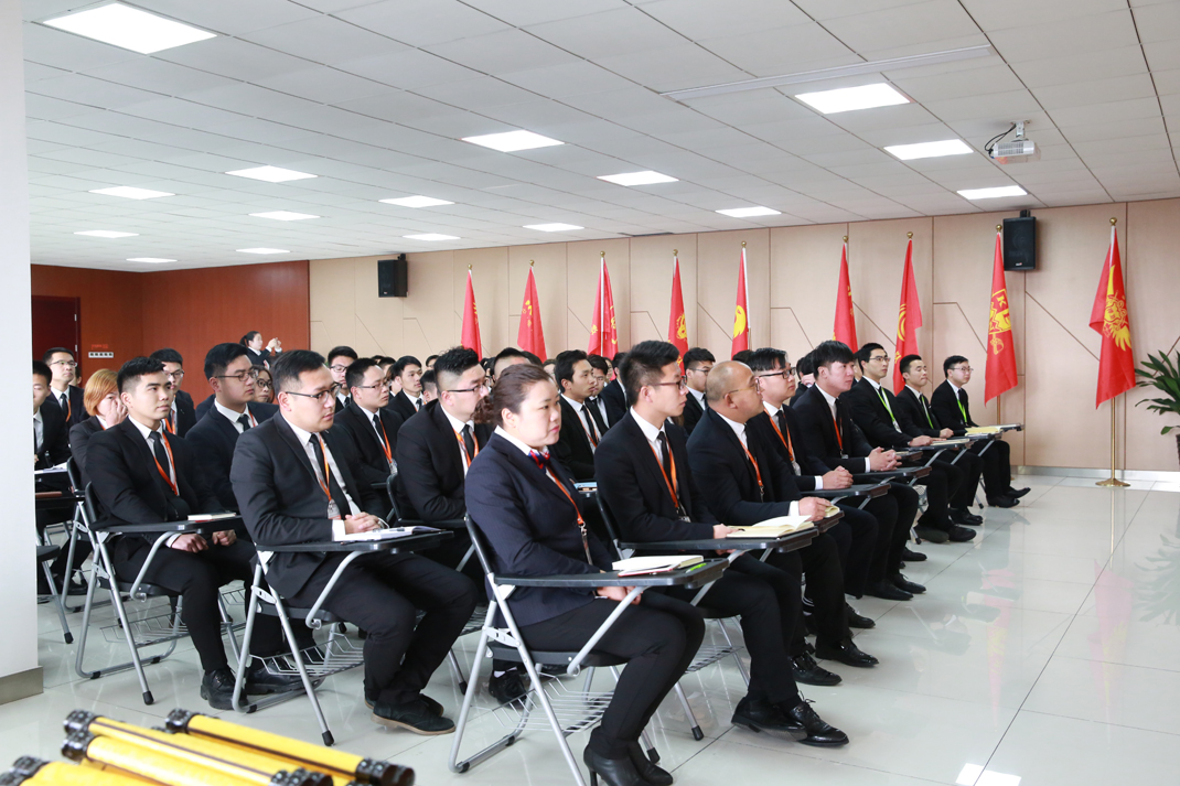 厚積薄發2018科恩電器上半年誓師大會